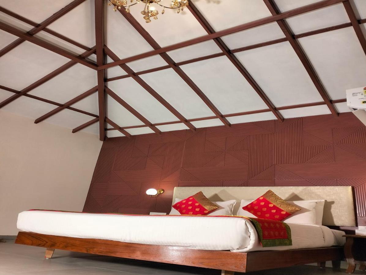 Fort Jadhavgadh -A Gadh Heritage Hotel Sasvad Luaran gambar