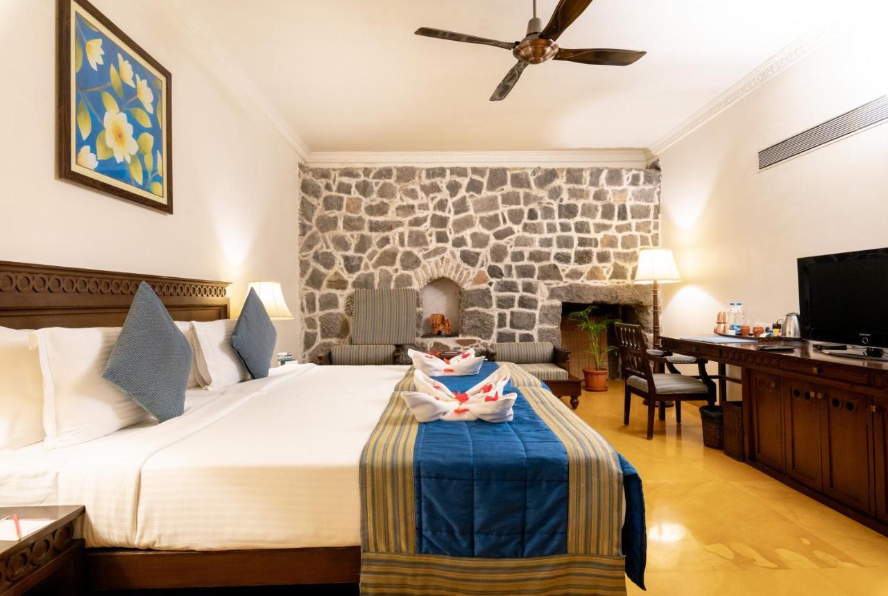 Fort Jadhavgadh -A Gadh Heritage Hotel Sasvad Luaran gambar