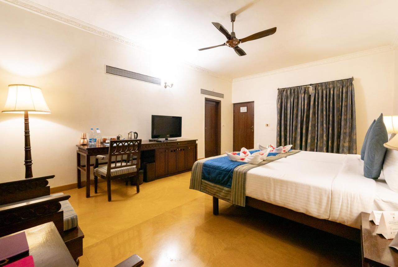 Fort Jadhavgadh -A Gadh Heritage Hotel Sasvad Luaran gambar