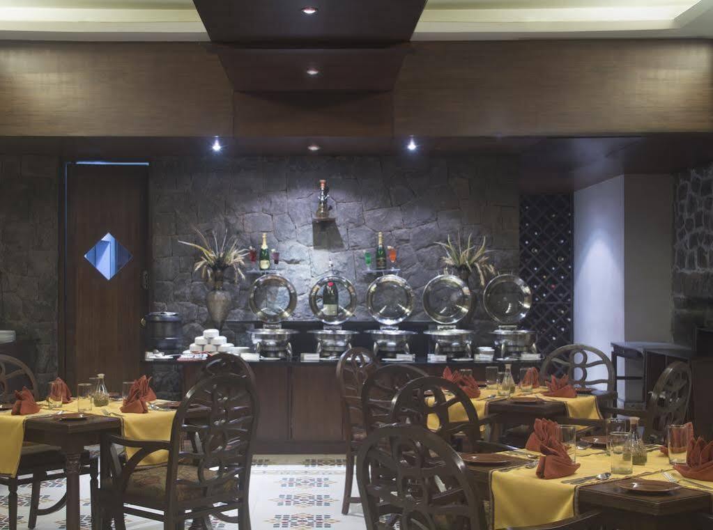 Fort Jadhavgadh -A Gadh Heritage Hotel Sasvad Luaran gambar